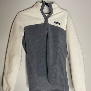 Columbia crew neck